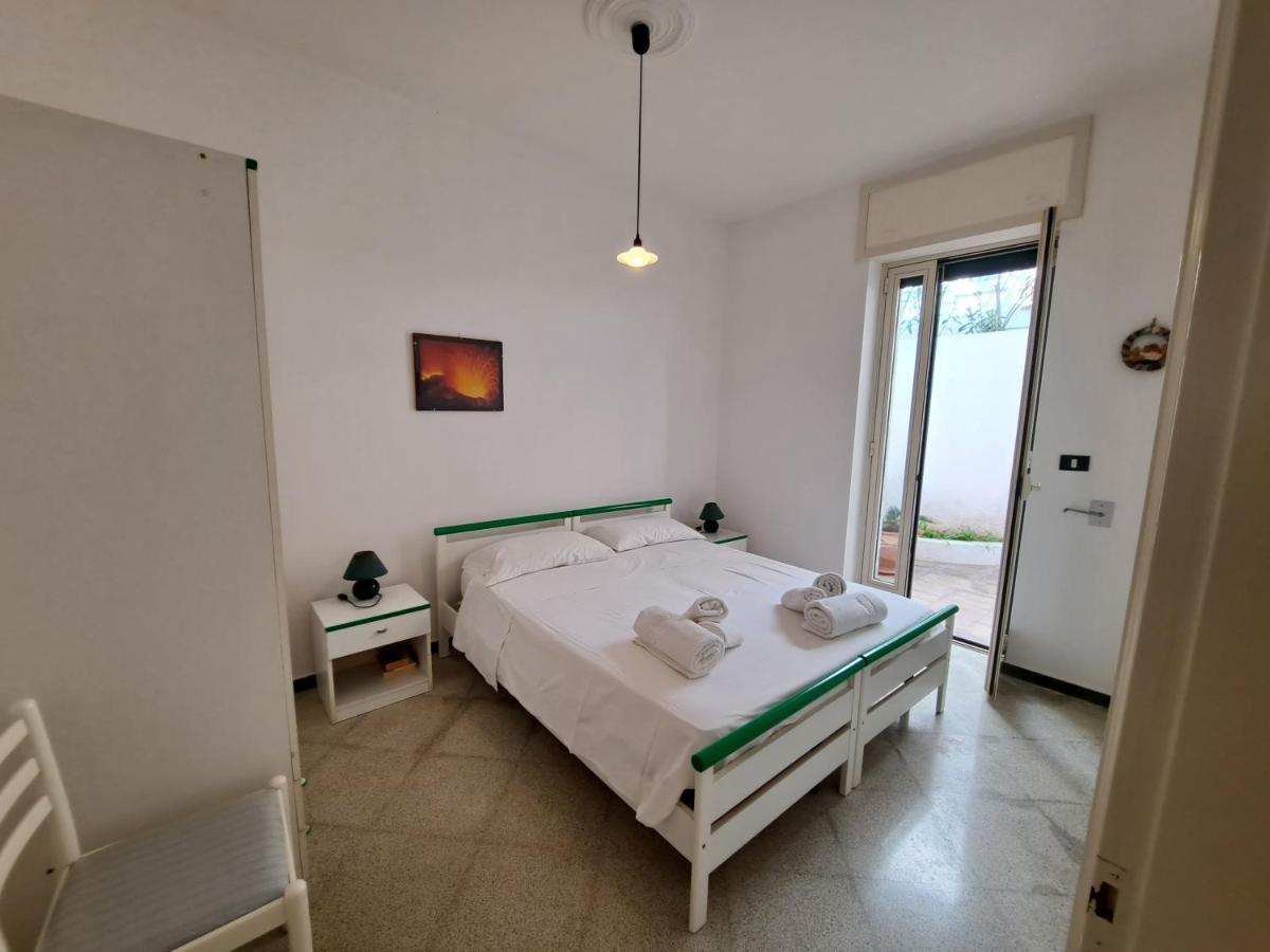 Casa Vittorio A 100M Dalla Sabbia Lido Marini Exterior photo