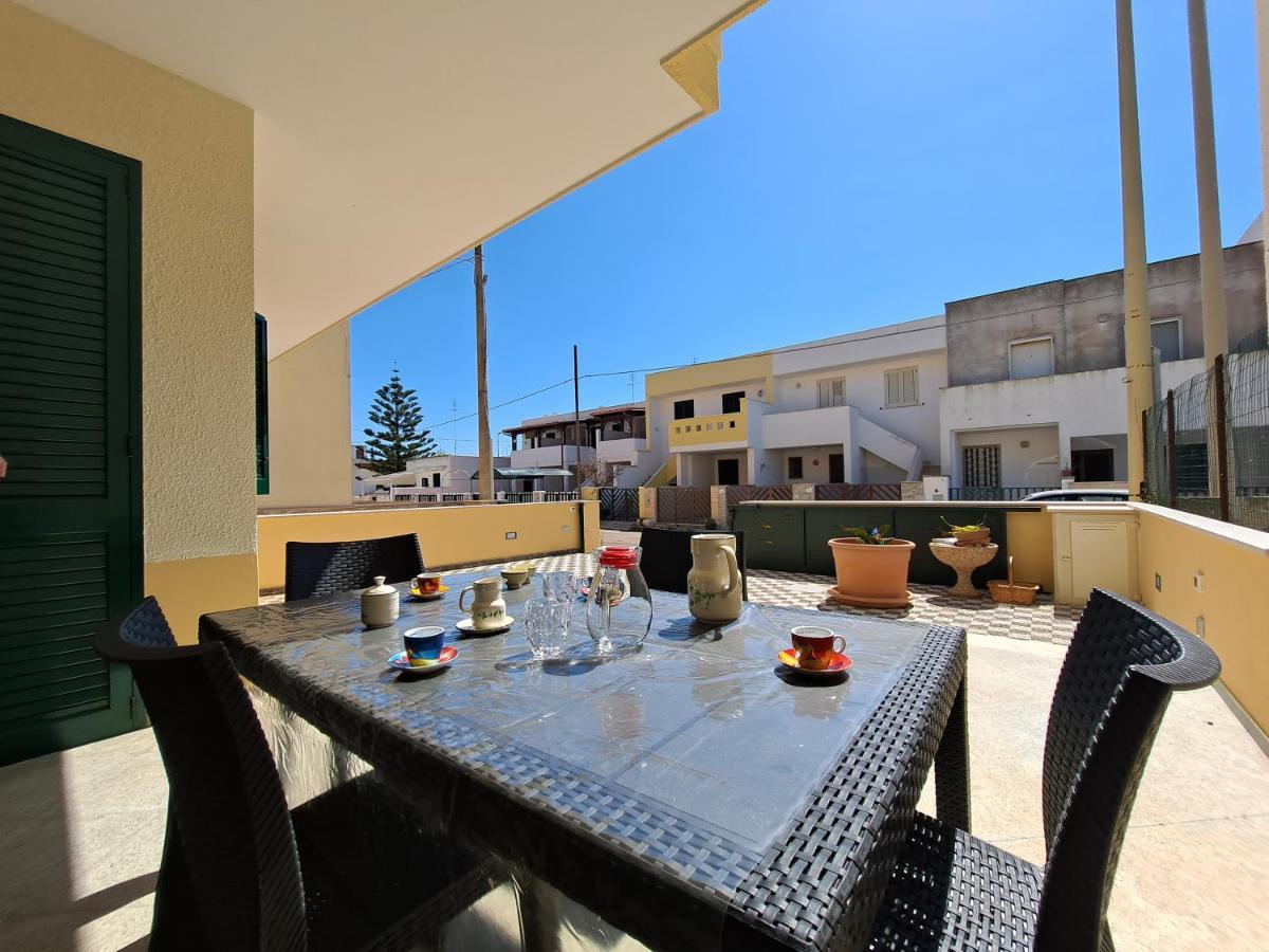 Casa Vittorio A 100M Dalla Sabbia Lido Marini Exterior photo