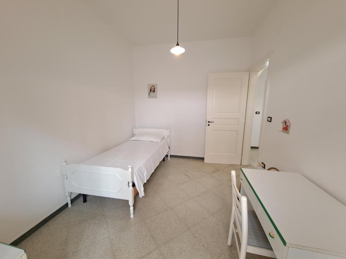 Casa Vittorio A 100M Dalla Sabbia Lido Marini Exterior photo